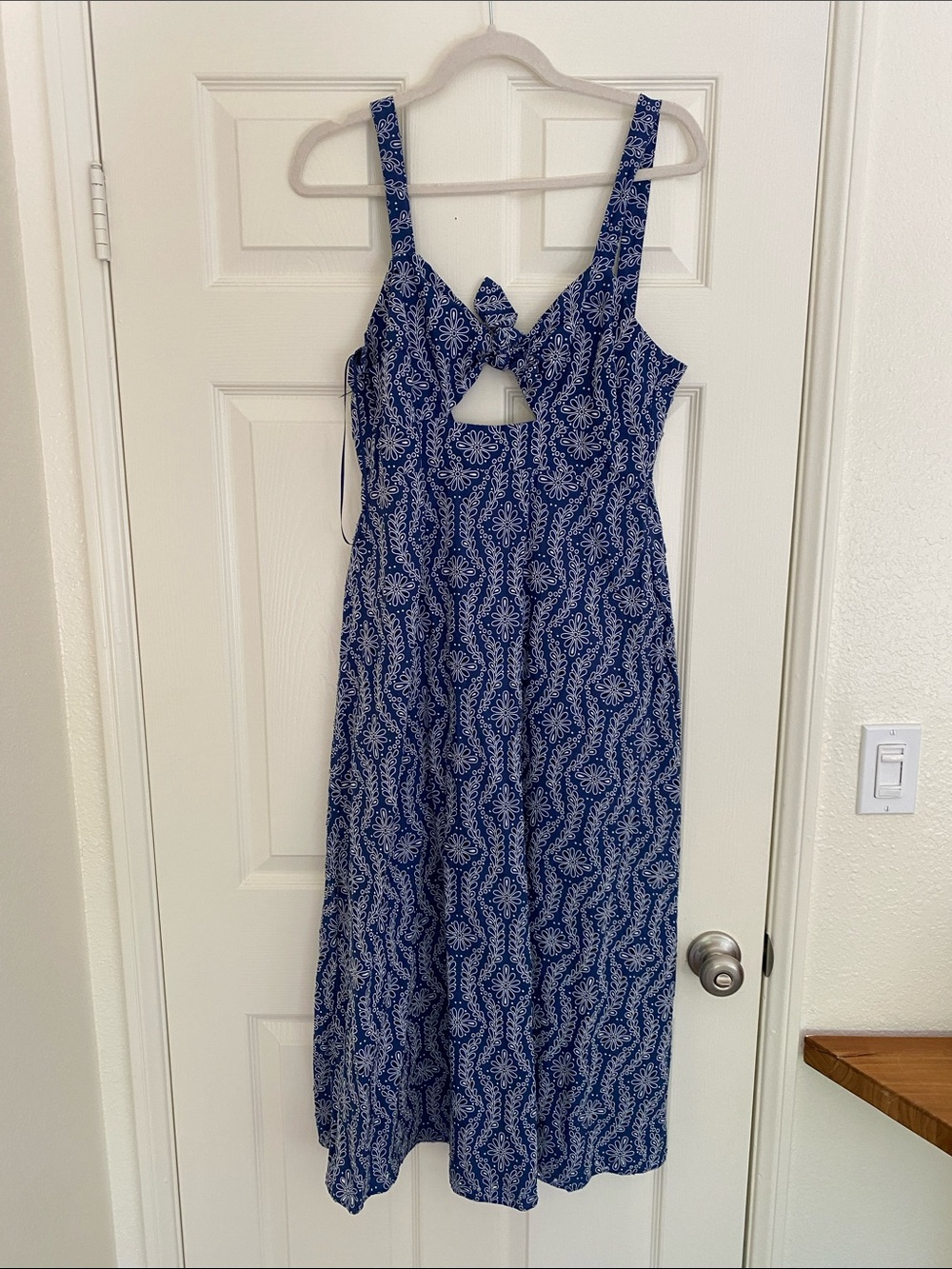 Embroidery Midi Dress